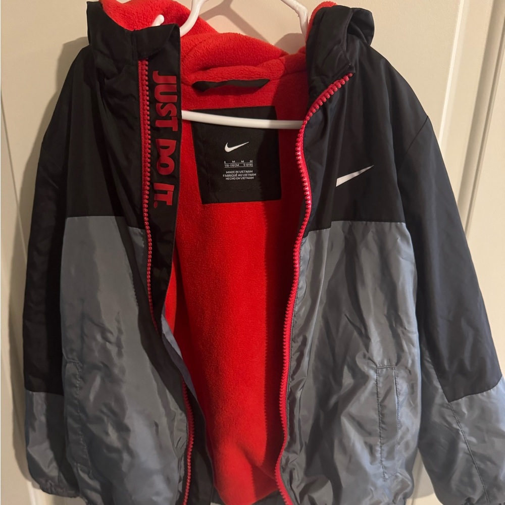 Nike coat size 6